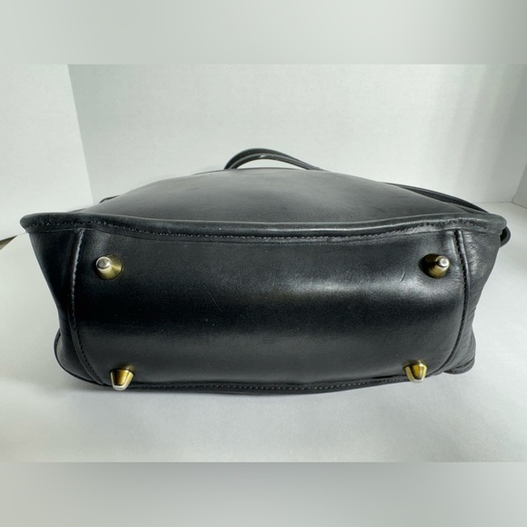 Vintage Y2K Coach Legacy Zip 9966 Black Cow Hide Leather Crossbody Shoulder Bag - Picture 4 of 16